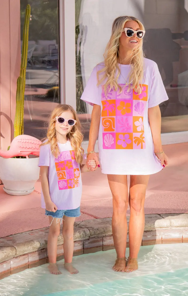 24 Hour Tee – Playful Pink Daisy Graphic Tee 1