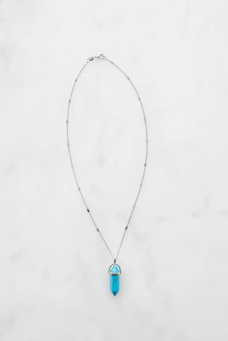 Elegant Gemstone Pendant Necklace 1