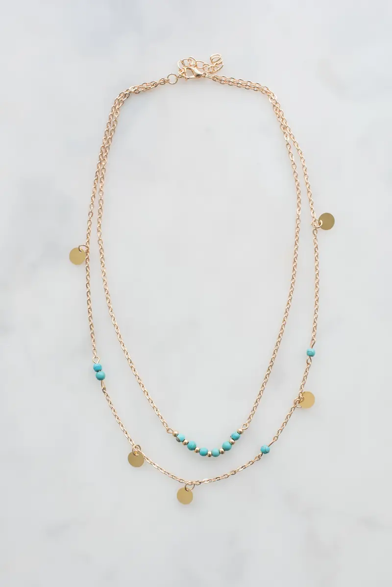 Elegant Gold Pendant Necklace 1