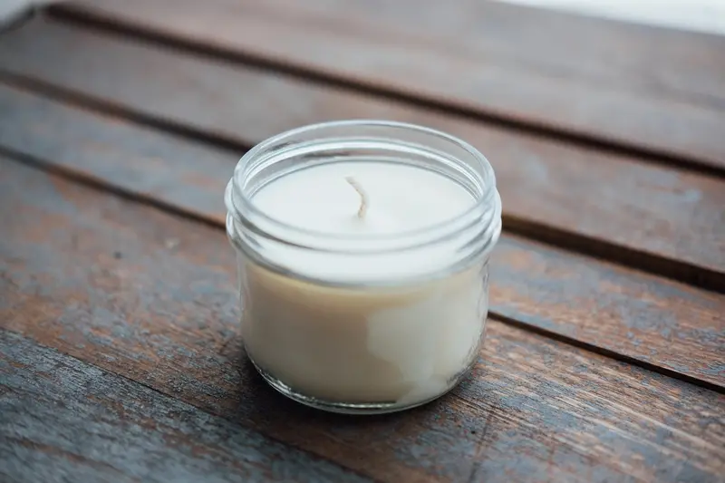 Hand-Poured Soy Wax Candle With Cotton Wick 1