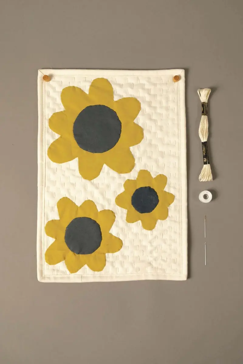 It'S All In The Stitch – Simple Flowers Diy Sewing Kit (3 Color Options) 1