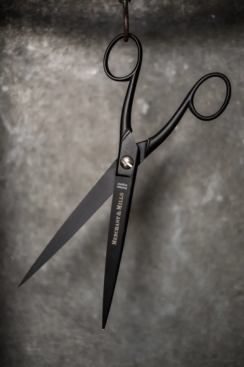 Matte Black 9-Inch Studio Scissors – Precision Cutting Tool By Merchant & Mills 1