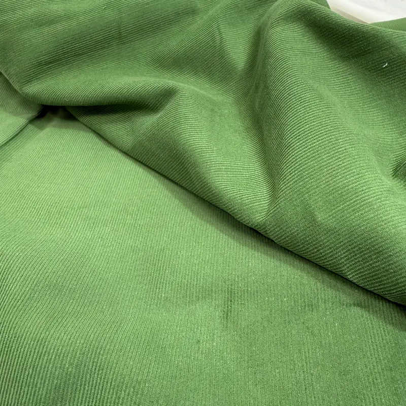 Meadow Green Fine Corduroy – Organic Cotton 21-Wale 1