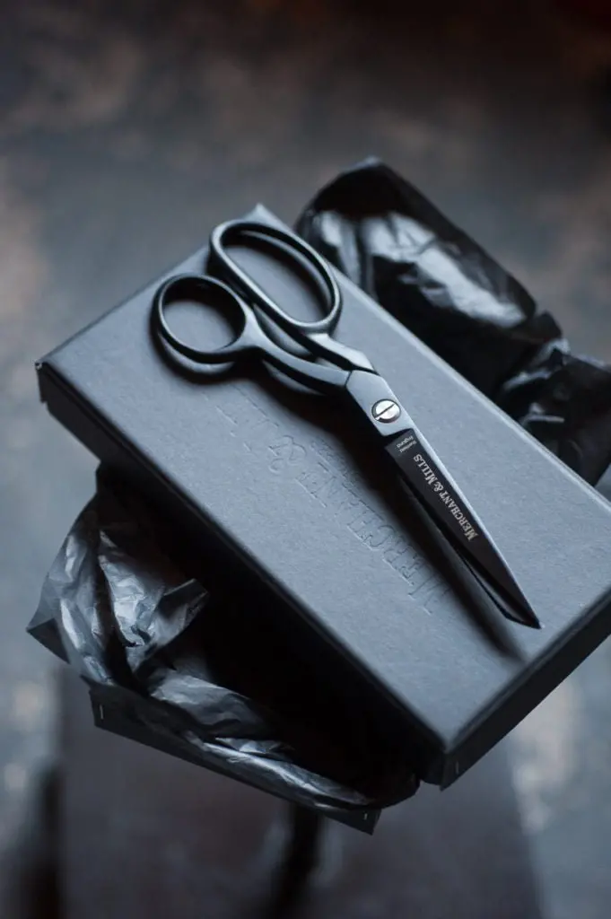 Merchant & Mills Matte Black 8-Inch Precision Scissors 1