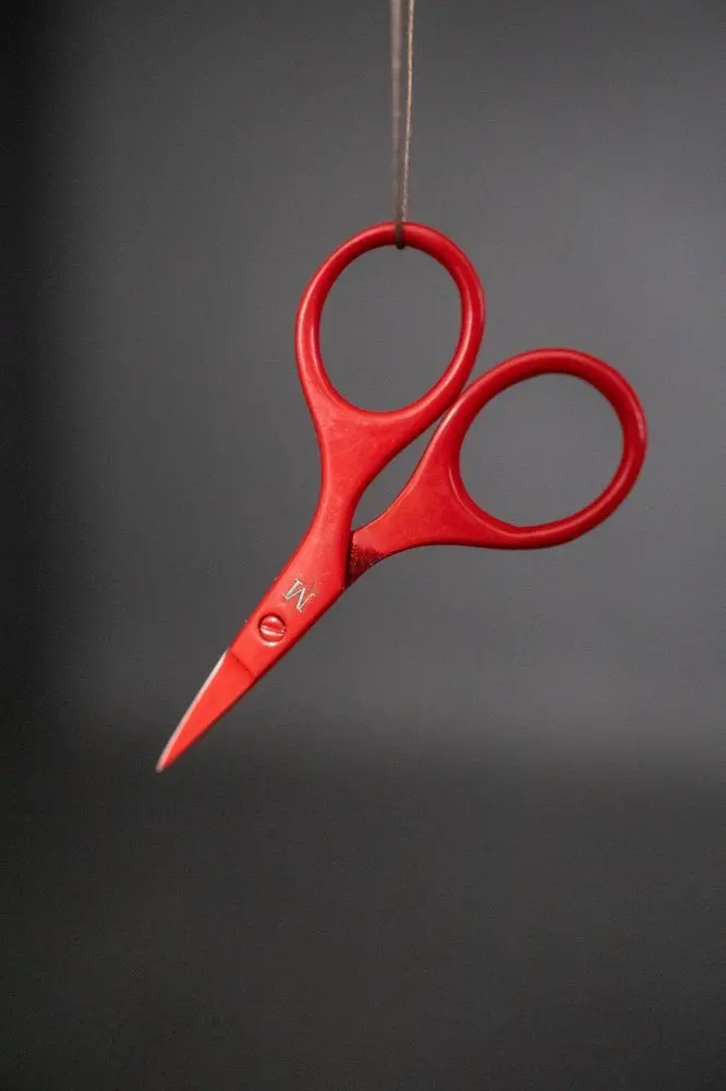 Red Baby Bow Scissors Tool By Merchant & Mills 1