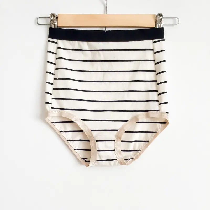 Sophie Hines Medien Knickers Pattern – Minimalist, High-Waisted Briefs Sewing Template 1